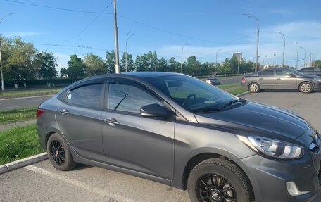 Hyundai Accent IV, 2011 год, 820 000 рублей, 2 фотография