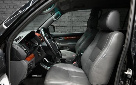 Toyota Land Cruiser Prado 120 рестайлинг, 2007 год, 2 450 000 рублей, 9 фотография