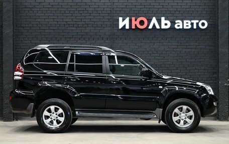 Toyota Land Cruiser Prado 120 рестайлинг, 2007 год, 2 450 000 рублей, 8 фотография