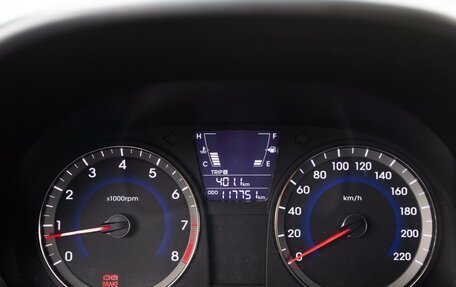 Hyundai Solaris II рестайлинг, 2014 год, 1 100 000 рублей, 12 фотография