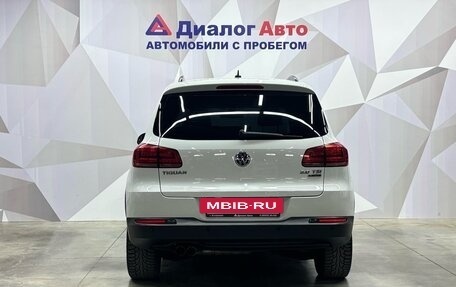 Volkswagen Tiguan I, 2016 год, 1 920 000 рублей, 5 фотография