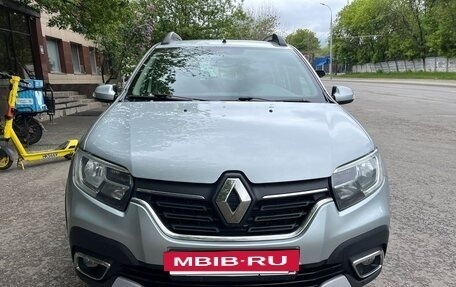 Renault Sandero II рестайлинг, 2021 год, 1 249 000 рублей, 2 фотография