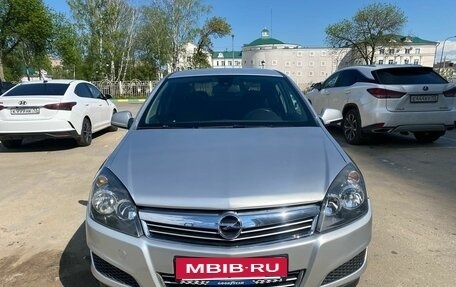 Opel Astra H, 2011 год, 599 000 рублей, 2 фотография