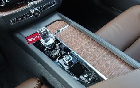 Volvo XC60 II, 2024 год, 7 100 000 рублей, 13 фотография