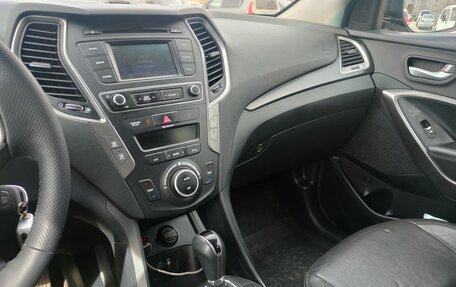Hyundai Santa Fe III рестайлинг, 2016 год, 1 600 000 рублей, 6 фотография