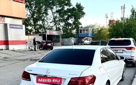 Mercedes-Benz E-Класс, 2013 год, 1 750 000 рублей, 3 фотография