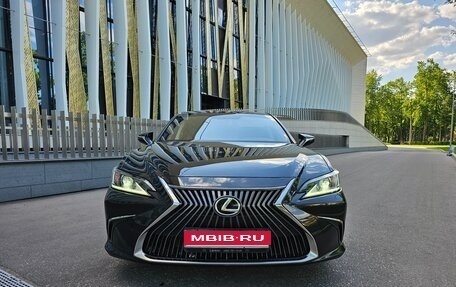 Lexus ES VII, 2019 год, 3 490 000 рублей, 1 фотография