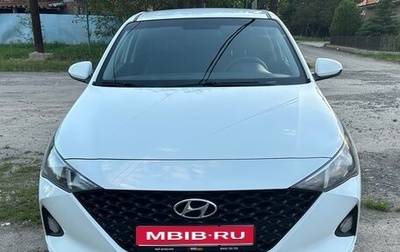Hyundai Solaris II рестайлинг, 2020 год, 1 550 000 рублей, 1 фотография