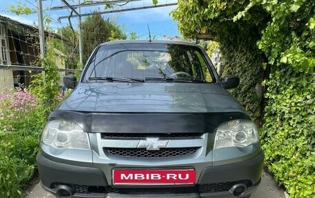 Chevrolet Niva I рестайлинг, 2010 год, 410 000 рублей, 1 фотография