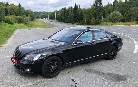 Mercedes-Benz S-Класс, 2008 год, 1 400 000 рублей, 1 фотография