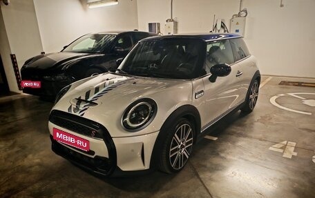 MINI Hatch, 2022 год, 4 000 000 рублей, 1 фотография