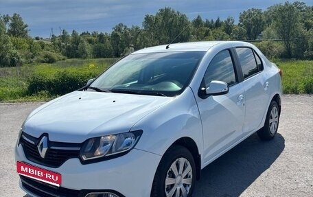 Renault Logan II, 2017 год, 850 000 рублей, 1 фотография