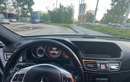 Mercedes-Benz E-Класс, 2013 год, 1 750 000 рублей, 15 фотография