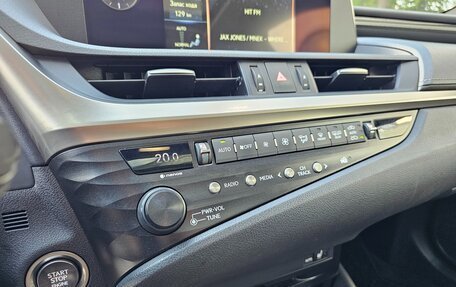Lexus ES VII, 2019 год, 3 490 000 рублей, 19 фотография