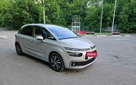 Citroen C4 Picasso II рестайлинг, 2018 год, 1 950 000 рублей, 5 фотография