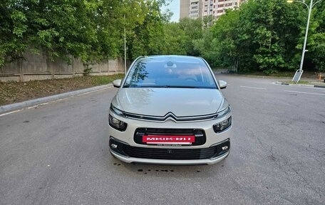 Citroen C4 Picasso II рестайлинг, 2018 год, 1 950 000 рублей, 2 фотография