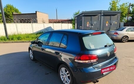Volkswagen Golf VI, 2011 год, 800 000 рублей, 2 фотография