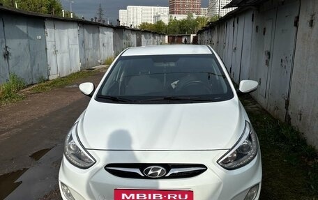 Hyundai Solaris II рестайлинг, 2013 год, 780 000 рублей, 11 фотография