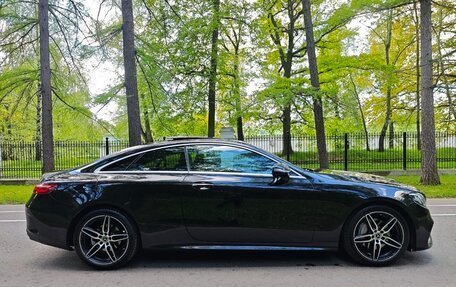 Mercedes-Benz E-Класс, 2019 год, 3 400 000 рублей, 7 фотография