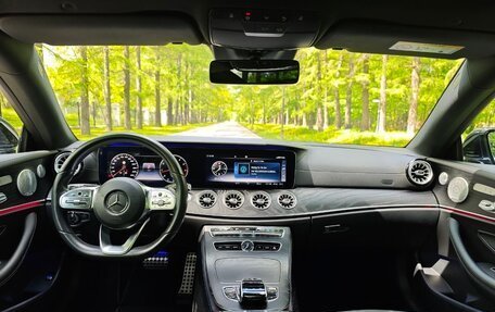 Mercedes-Benz E-Класс, 2019 год, 3 400 000 рублей, 10 фотография