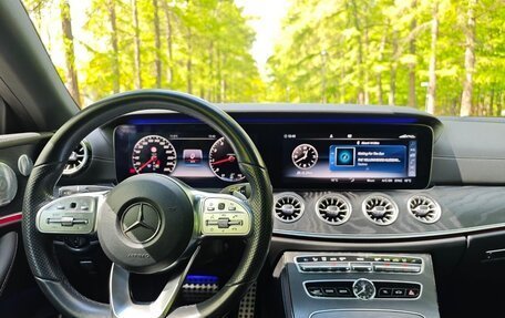 Mercedes-Benz E-Класс, 2019 год, 3 400 000 рублей, 11 фотография