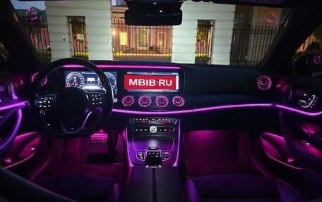 Mercedes-Benz E-Класс, 2019 год, 3 400 000 рублей, 14 фотография