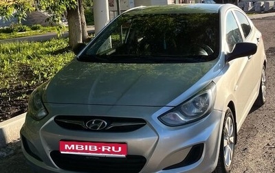 Hyundai Solaris II рестайлинг, 2012 год, 800 000 рублей, 1 фотография