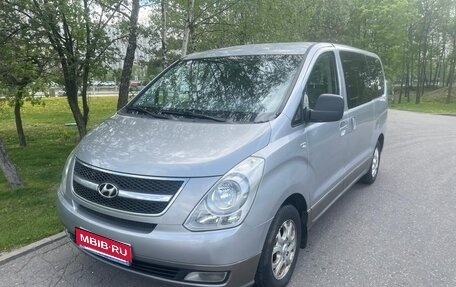 Hyundai H-1 II рестайлинг, 2011 год, 1 380 000 рублей, 1 фотография