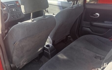 Nissan Tiida, 2010 год, 830 000 рублей, 7 фотография