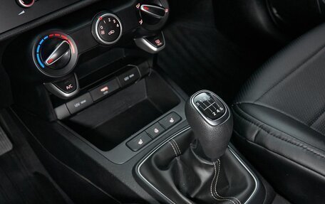 KIA Rio IV, 2021 год, 1 499 000 рублей, 17 фотография