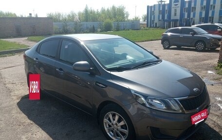 KIA Rio III рестайлинг, 2013 год, 980 000 рублей, 4 фотография