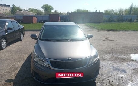 KIA Rio III рестайлинг, 2013 год, 980 000 рублей, 8 фотография