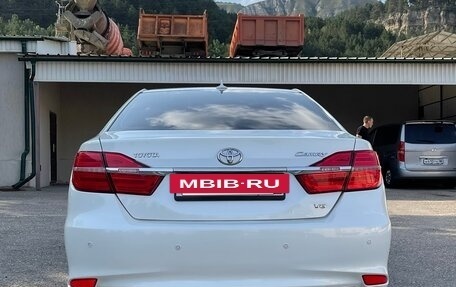 Toyota Camry, 2015 год, 2 200 000 рублей, 4 фотография