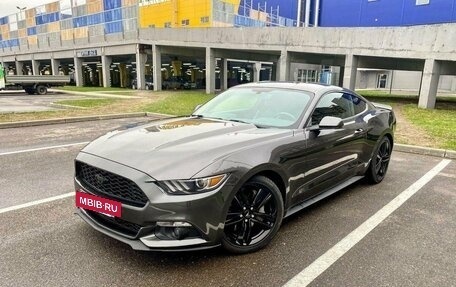 Ford Mustang VI рестайлинг, 2014 год, 2 750 000 рублей, 16 фотография
