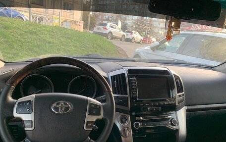 Toyota Land Cruiser 200, 2012 год, 4 300 000 рублей, 7 фотография