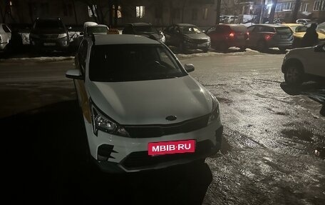 KIA Rio IV, 2020 год, 1 200 000 рублей, 3 фотография