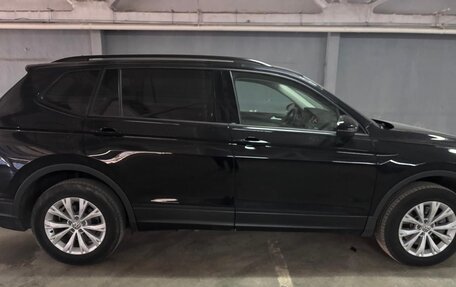 Volkswagen Tiguan II, 2019 год, 2 050 000 рублей, 7 фотография