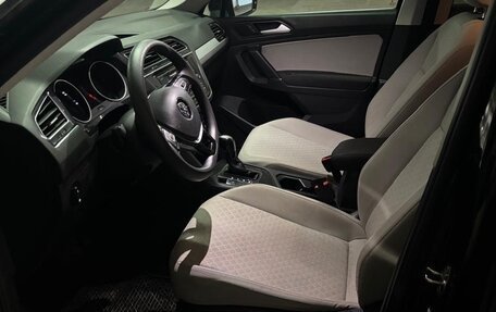 Volkswagen Tiguan II, 2019 год, 2 050 000 рублей, 10 фотография