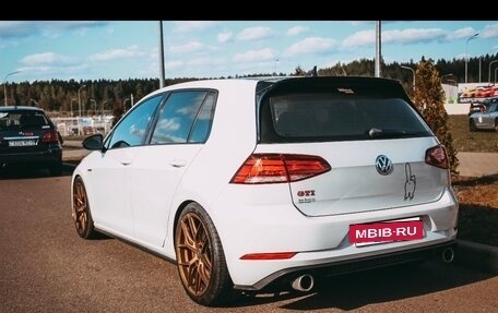 Volkswagen Golf GTI VII, 2020 год, 2 800 000 рублей, 5 фотография