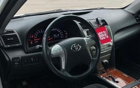 Toyota Camry, 2010 год, 1 110 000 рублей, 5 фотография