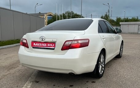 Toyota Camry, 2010 год, 1 110 000 рублей, 10 фотография