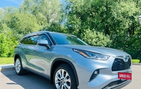 Toyota Highlander, 2020 год, 4 320 000 рублей, 3 фотография