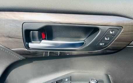Toyota Highlander, 2020 год, 4 320 000 рублей, 17 фотография