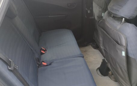 Toyota Ractis II, 2013 год, 755 000 рублей, 11 фотография