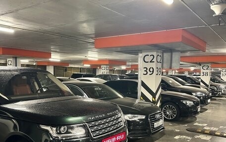 Land Rover Range Rover IV рестайлинг, 2016 год, 6 750 000 рублей, 2 фотография