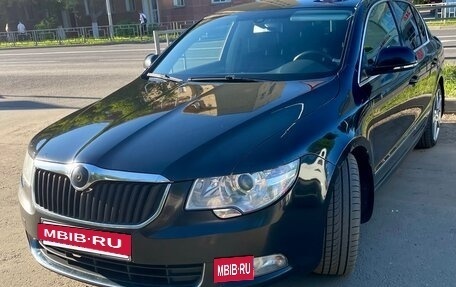 Skoda Superb III рестайлинг, 2011 год, 950 000 рублей, 2 фотография