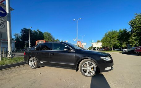 Skoda Superb III рестайлинг, 2011 год, 950 000 рублей, 9 фотография