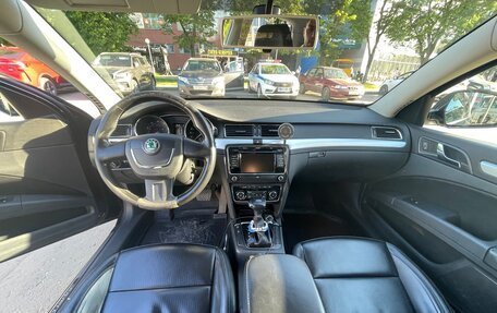 Skoda Superb III рестайлинг, 2011 год, 950 000 рублей, 19 фотография