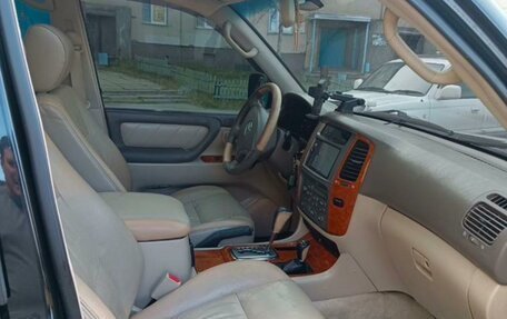 Toyota Land Cruiser 100 рестайлинг 2, 2006 год, 2 399 000 рублей, 4 фотография
