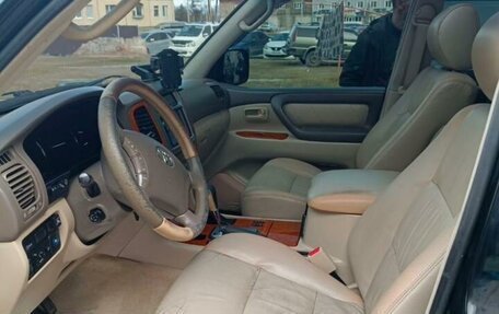 Toyota Land Cruiser 100 рестайлинг 2, 2006 год, 2 399 000 рублей, 9 фотография